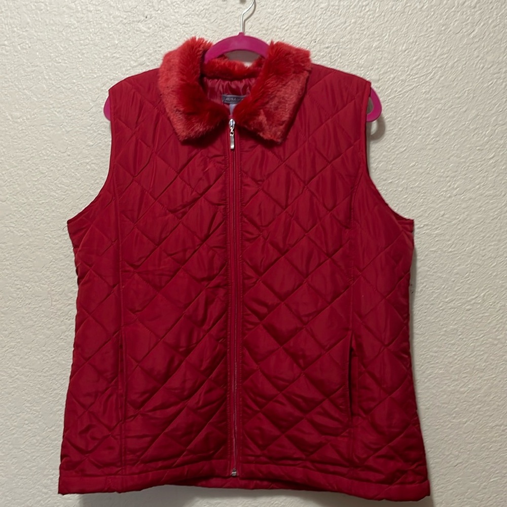 Laura Scott Red Quilted Vest with Faux Fur Collar